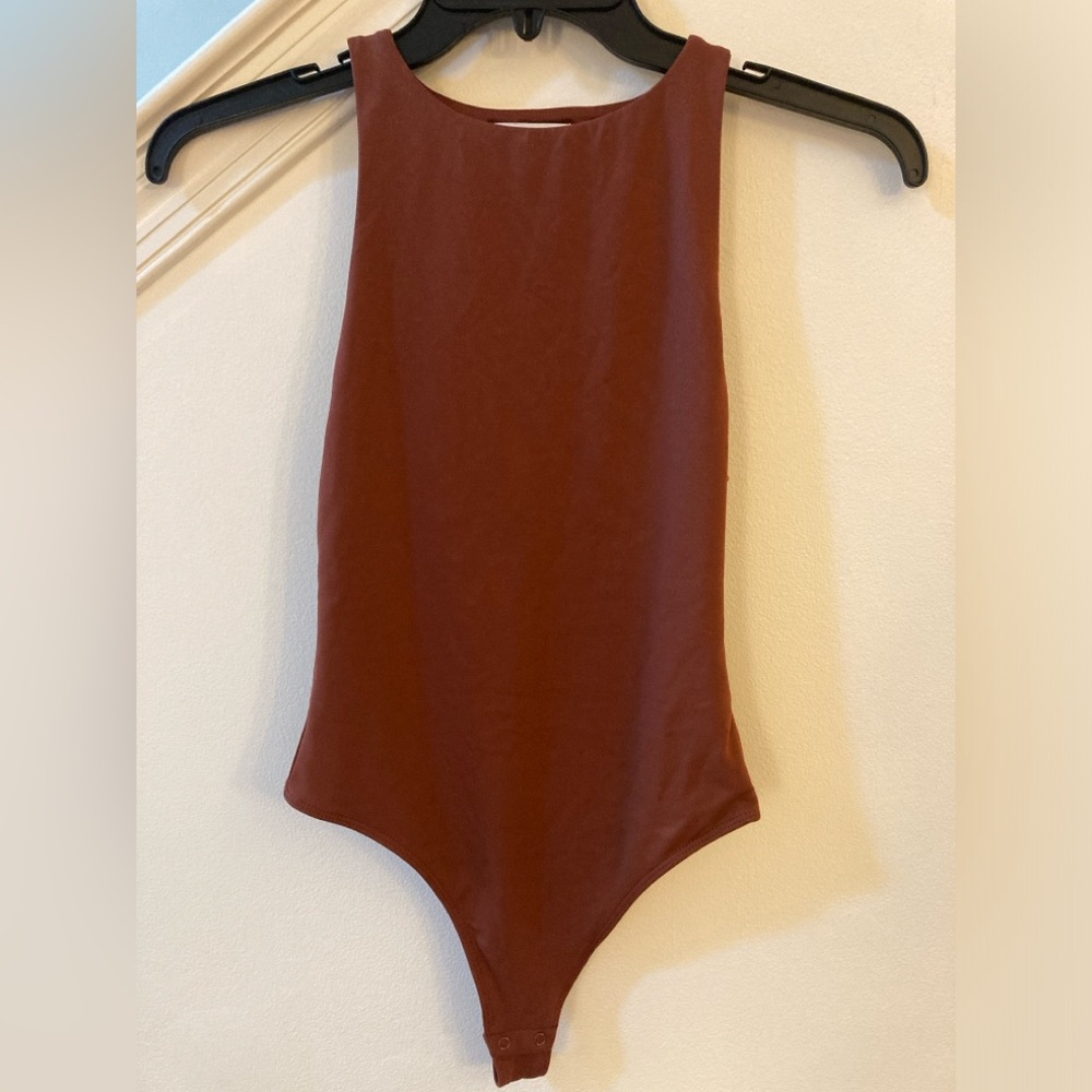 Aritzia Babaton High Neck Bodysuit Size Small